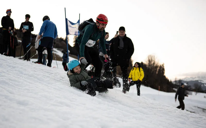 lowres_vertical_up_2026_02_28_c_peakpixelcafe_220.jpg
