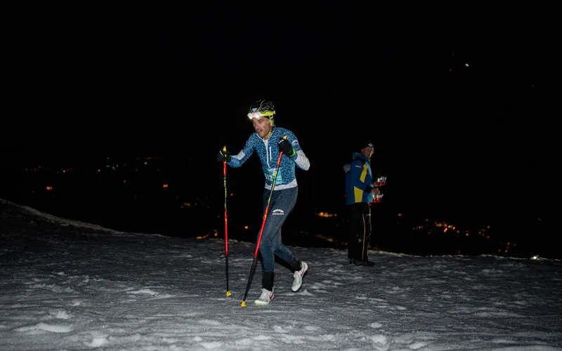 lowres_vertical_up_2026_02_28_c_peakpixelcafe_370.jpg
