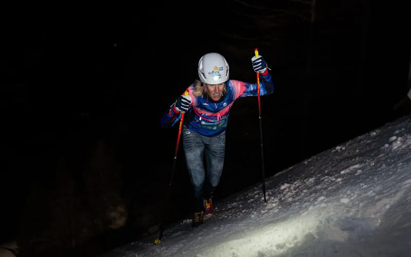 lowres_vertical_up_2026_02_28_c_peakpixelcafe_435.jpg