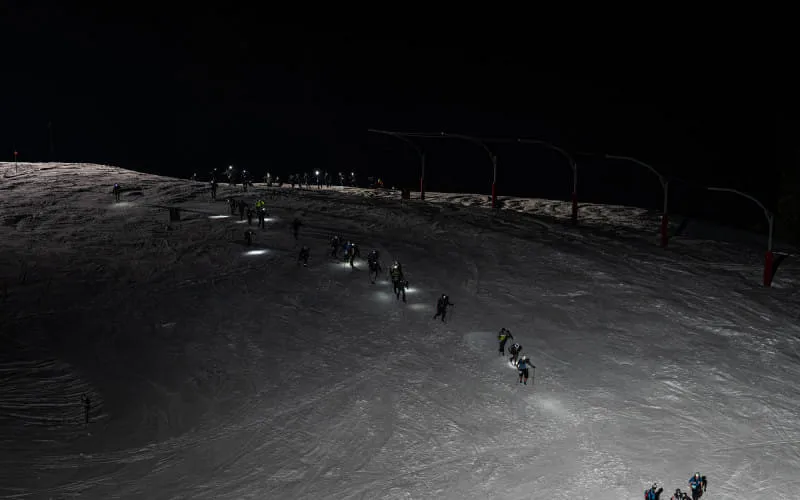 lowres_vertical_up_2026_02_28_c_peakpixelcafe_473.jpg