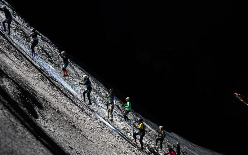 lowres_vertical_up_2026_02_28_c_peakpixelcafe_489.jpg