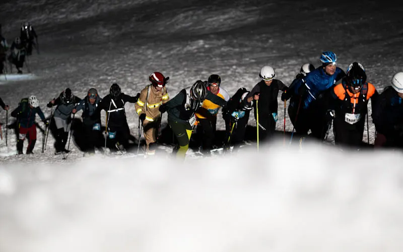 lowres_vertical_up_2026_02_28_c_peakpixelcafe_531.jpg