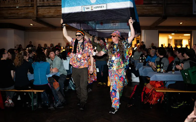 lowres_vertical_up_2026_02_28_c_peakpixelcafe_589.jpg